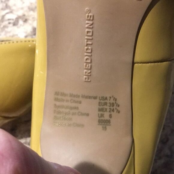 Predictions heels women’s size 7 1/2 dress taupe - Picture 4 of 8